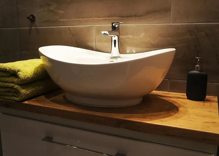 Apartment Mono Ray *